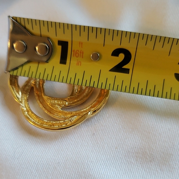 Vintage Monet Gold-Tone Brooch - Picture 6 of 6